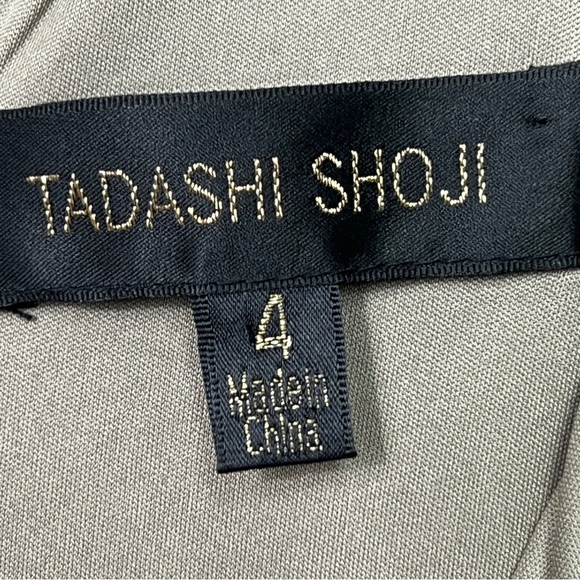 Tadashi Shoji Metallic Embellished Lace Sheath Dress in Smoke Platinum – Size 4 - Picture 11 of 15